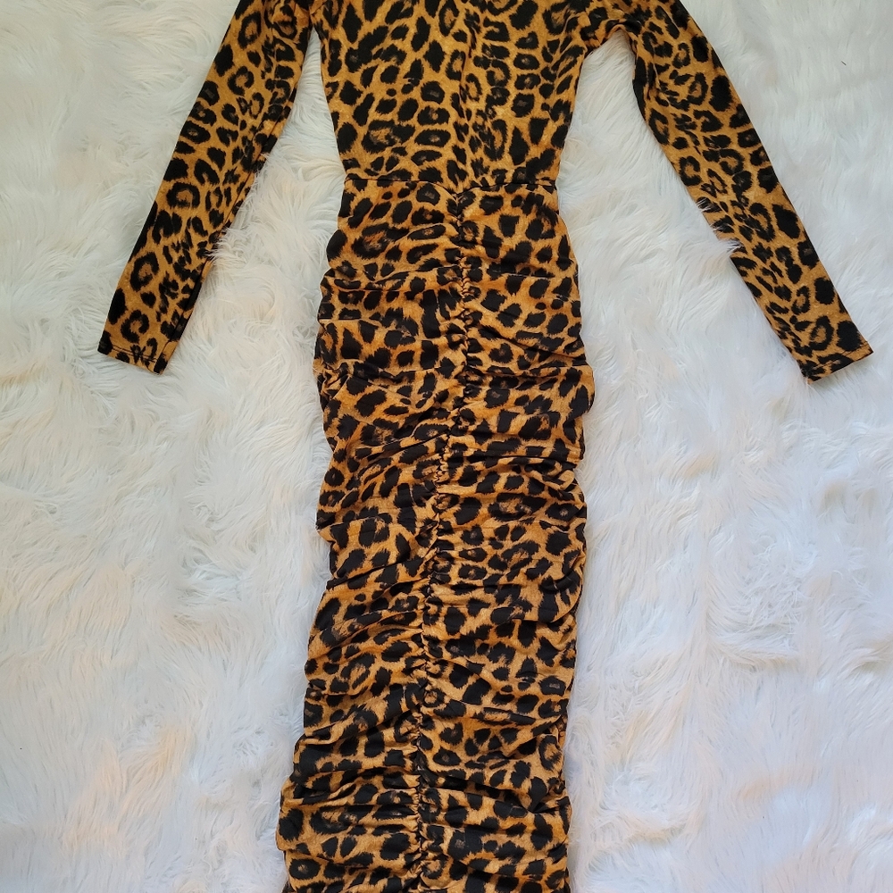 Dress - Picture 2 of 3